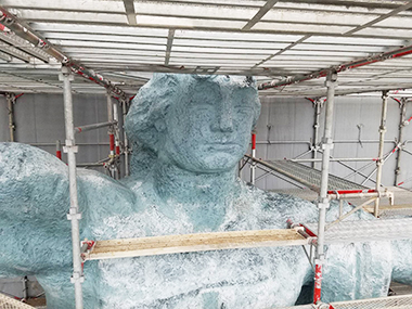 長崎平和記念像改修工事1「改修中」